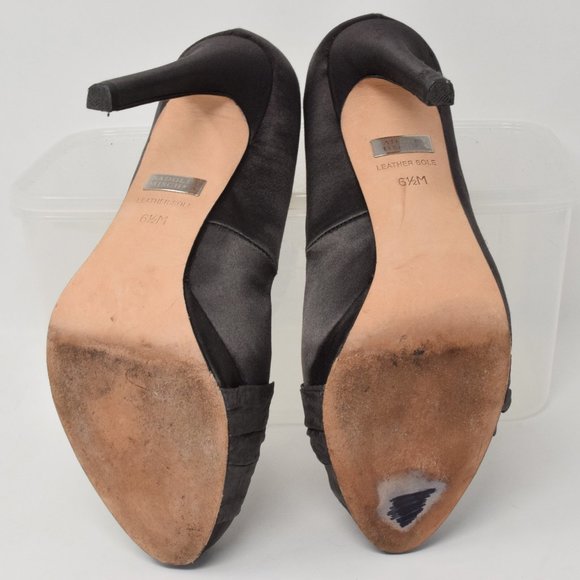 Badgley Mischka Heels Closed Toe Satin Jewel 6.5 - Picture 10 of 16